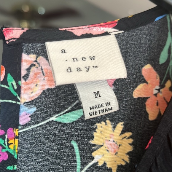 Size M New Day black floral midi dress. NWOT. - Picture 3 of 5